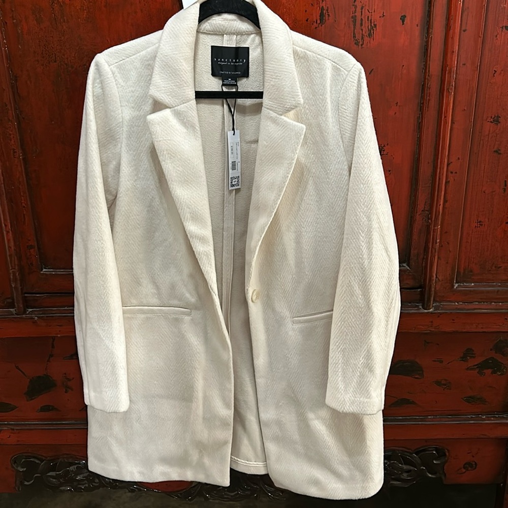 Sanctuary Coat .Size M .Cream color.New